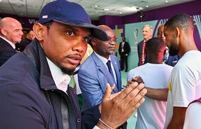 エトー氏がカタールで暴力事件…男性からの挑発に激高で蹴りを見舞う