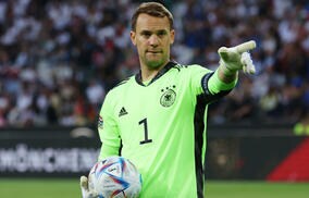 W杯で日本の前に立ちはだかるドイツ代表GKノイアー、UNL・イタリア戦の衝撃セーブに下田・水沼ペアも感嘆