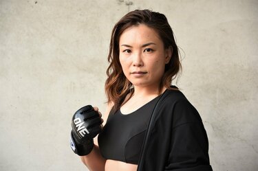 V.V Mei、“生き様(ストーリー)”を見せる覚悟のリング 「どれ V.V Mei、“生き様(ストーリー)”を見せる覚悟のリング 「どれ