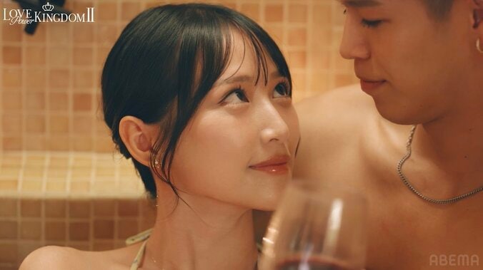 【写真・画像】“9頭身”元社長秘書、“禁断の関係”な相手に密室マッサージ＆シャワーで濃厚キス「あんなの味わったことない」　3枚目