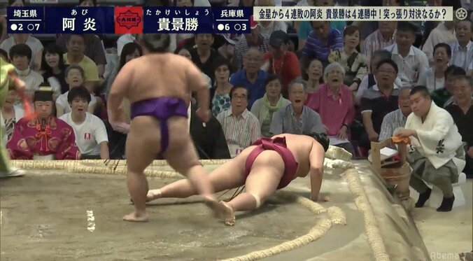 貴景勝、阿炎の長い腕をいなして突き落とし　貴乃花親方の目の前で7勝目 1枚目