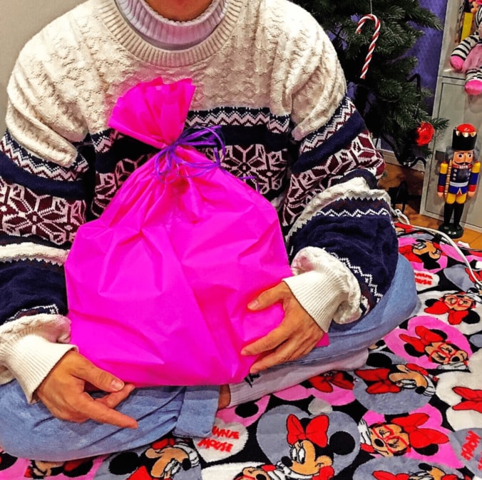 りゅうちぇる、ぺこからのサプライズに感激 3枚目