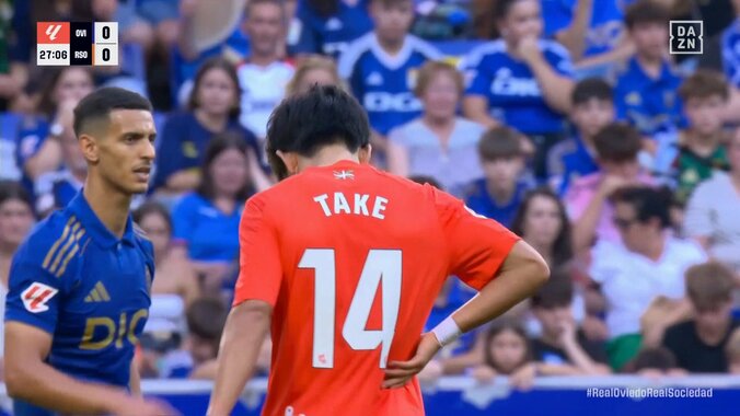 「めっちゃごまかすやん」久保建英、縦パス直撃の審判と“ワンツー”で突破を試みる「何事もなかったように笑」奇跡のプレーにSNS大ウケ 4枚目