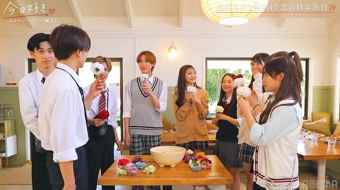 【写真・画像】日本一かわいい女子高生はるあ、夜の特別フェリーデートでモテモテ『今日好き』ニュージーランド編第2話　3枚目