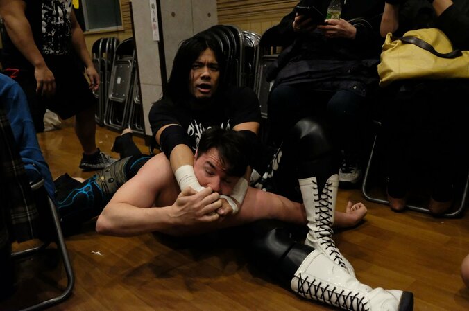 「“無軌道”なカリスマよ、どこへ行く……」　DDTタッグ王座挑戦決定も黒星先行で“おじいちゃん化” 2枚目