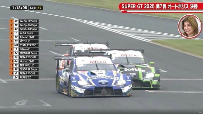 【写真・画像】大物引退レーサーも思わず「煽り運転だよね」 スープラがZを猛追！車間距離“ほぼゼロ”の超接近戦が「最高にカッコよかった」　1枚目