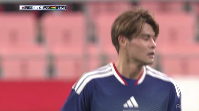 「バケモン」「日本のカンテ」佐野海舟、プレミアトップ級FWを一撃でぶっ倒す“別次元”の豪速タックルにファン衝撃「相手セメンヨだぞ」「加速力怖すぎ」 5枚目