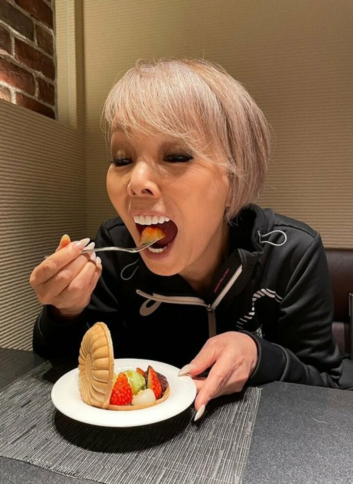 研ナオコ、焼肉店で必ず食べるメニュー「高級そう」「美味しそう」の声