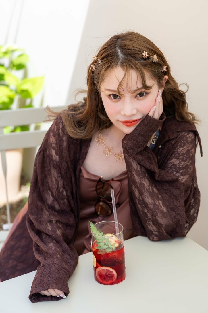 会社社長や美人すぎる広報担当も！ 大人の色気と余裕で男性を虜にさせる、婚活番組で話題の30代美女6人オフショット一挙公開『GIRL or LADY ～私が最強～』