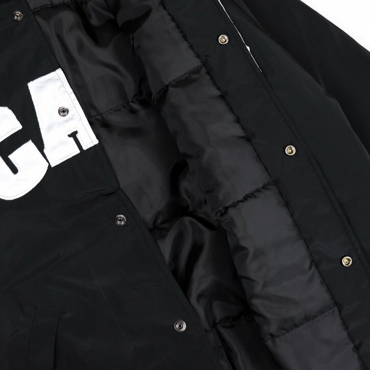 A-THUG率いる日本語ラップ・シーン最重要グループ、SCARSのオリジナルスタジアムジャケットが完全限定で発売＆受注開始！