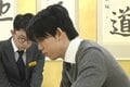「ちょっと待って！下の器が…」藤井六冠、“勝負メシ”は黄金色スープのラーメン 解説棋士の細かすぎる昼食紹介が話題「レンジアップを推奨」