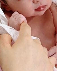 「おめでとう！そしてお疲れ様です！」「嬉しい限りでございます」篠田麻里子、第一子の出産を報告し祝福の声