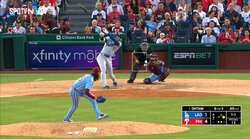 大谷翔平のバットが大変なことに… 衝撃の光景に「真っ二つ」「あまり見たことない」ファン騒然