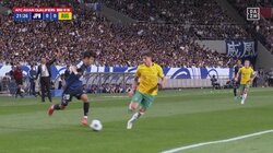 「バカ上手い」久保建英 “ビタ止め” 神トラップ炸裂！神業すぎる“ワンバン”アウトサイドトラップでロングボールを完璧に収めてCK獲得の瞬間