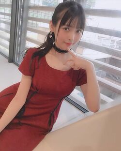 「わたしと同い年になったぞ！」声優・上坂すみれ、28万フォロワー突破記念の妖艶ショットに注目集まる