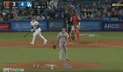 一体、何が起きたんだ… 大谷翔平に特大ホームランを打たれた相手投手のヤバすぎる“表情”にファン騒然 「完全に地獄だなｗ」「投げる所なくなってからのこれ」