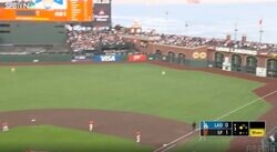 どうした…？ 大谷翔平、爆速場外弾で“まさかの光景”「動かない」相手野手陣の“被弾リアクション”が話題に「追う気なしw」