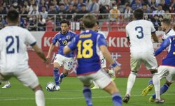 旗手怜央 “究極のラストパス”を元日本代表監督・岡田武史と槙野智章が絶賛　15か月ぶり代表戦での高パフォーマンスにファンは「今まで呼ばれなかったの謎」