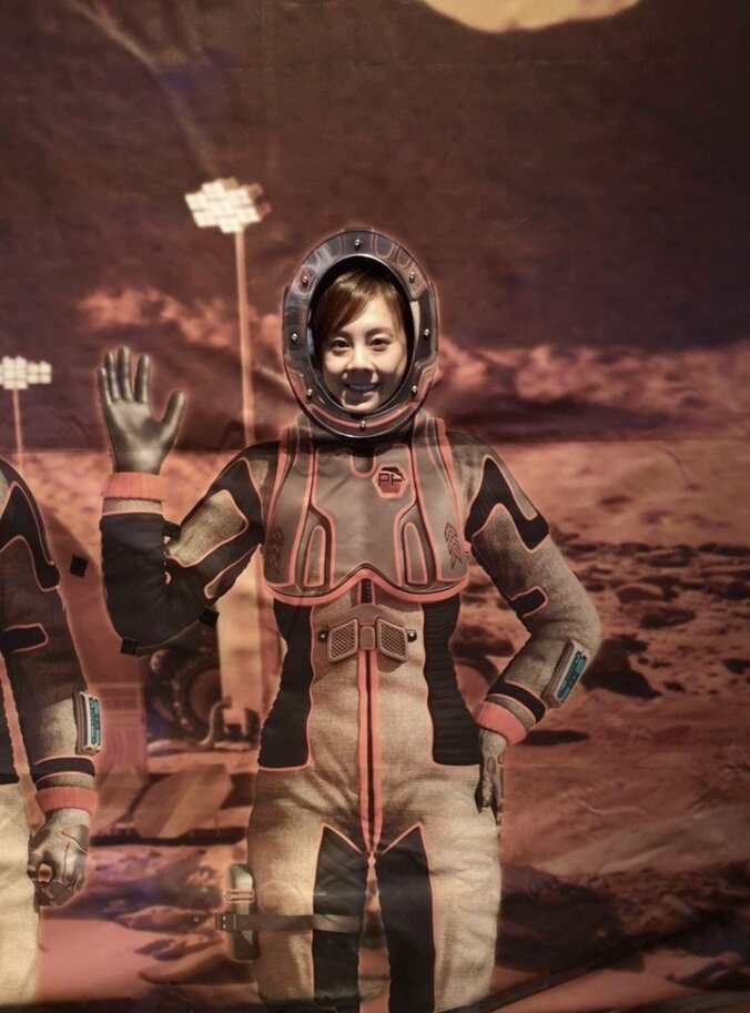 高橋真麻、入籍日の夜にヒロミ＆YOUから祝福される「お祝いして頂いておりました」 2枚目