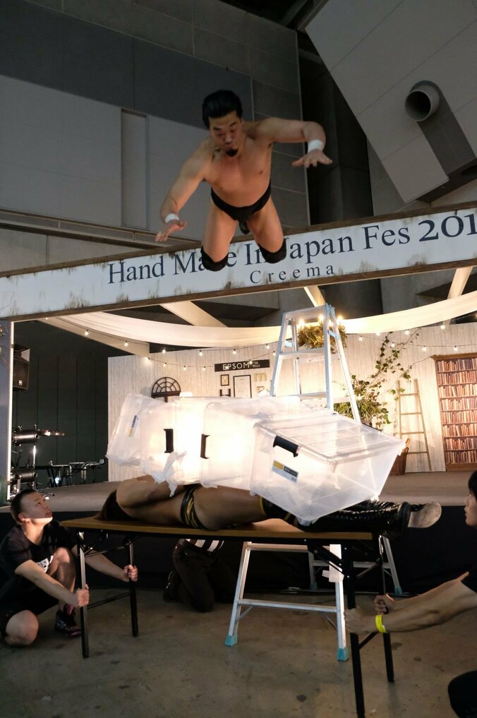 DDT高木大社長に「私的流用、特別背任」の疑い！　飯野の“生尻”も飛び出した大荒れ路上プロレス 2枚目