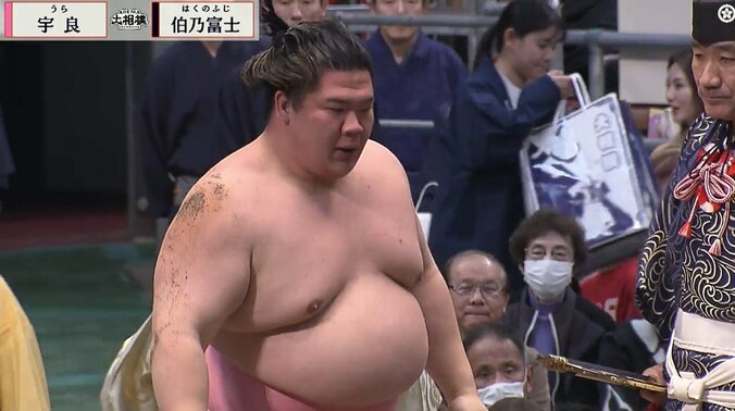 「あんなに痛がるなんて」伯乃富士、宇良を撃破も“見たことない”形相 「ただモノじゃない」識者は驚嘆 2枚目