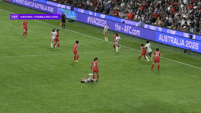 「故意の肘打ちだ」北朝鮮女子DFの“顔面裏拳”に中国メディア激怒！「暴力行為と見なされるべき」ファンはAFCへ抗議要求【女子アジアカップ】 5枚目