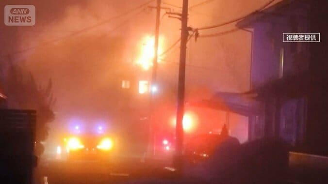 窓ガラス割って侵入した可能性…殺人・放火等容疑で捜査本部設置　東広島市 1枚目