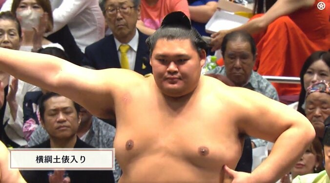 横綱の右腕下にはなわ