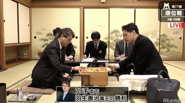 羽生善治竜王、最年少・史上最速2000局達成に勝利で花「自分なりに一歩一歩前進したい」