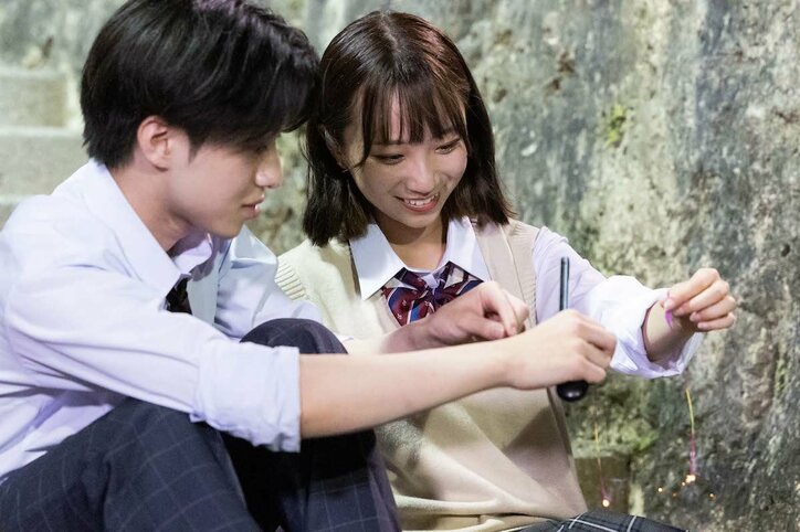 高1女子、高3男子を誘って夜に2ショット 会話をリードしながら積極アピール「2人っきりがいいやん」『恋ステ 2022秋 ～Honey Soda Story～』#2