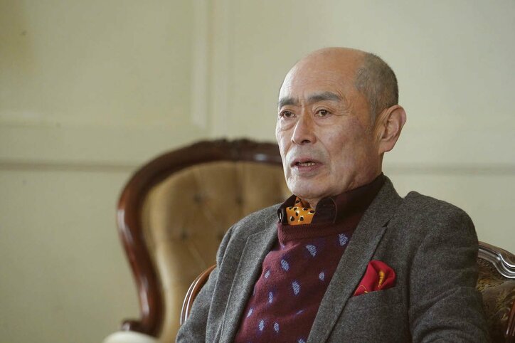 藤原竜也、キンキンに冷えたビールに笑顔 映画『カイジ』より場面写真19枚公開