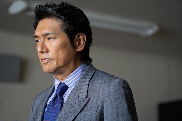 特殊詐欺の受け子で逮捕…退学する生徒へ担任からのメッセージが泣ける「これからも2人の先生でいさせて」『覆面D』