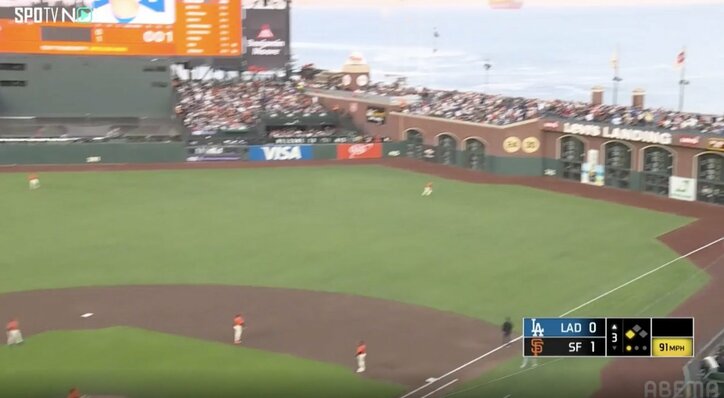 【写真・画像】ウソでしょ…？ 大谷翔平、爆速場外弾で“まさかの光景”「ドン引き」 被弾した怪物投手のリアクションが話題に「無慈悲すぎる」　1枚目