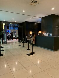 キンタロー。旦那『ブッフェ、20時に予約した妻。』