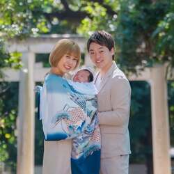  おばたのお兄さん、息子のお宮参りでの家族ショットを公開「素敵すぎる」「絵になります」の声 