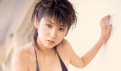 洗脳され20kg激太り…23歳で引退した元“伝説のグラドル”小阪由佳（40）、現在の仕事に驚きの声「ええ！？」