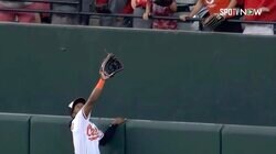 トラウトのホームランも凄いけど…ムリンスの超人的な身体能力にアッパレ！ SNS上でも「あと一歩でもぎ取られるとこだった」と戦慄する声