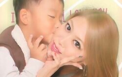 元グラドルの母親が6回目の結婚…中3長男の本音「母ちゃんが決めたことやし…」