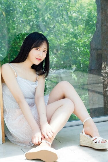 AKB48小栗有以「お姉さん役にならなきゃいけないと」 『FLASH』で