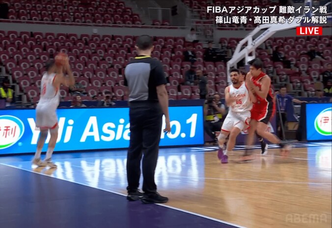 「どこがファウルだ！」バスケ日本代表選手が“悲劇の判定”で唖然「フラストレーション溜まるよね…吹かないでほしい」解説陣も嘆き 3枚目
