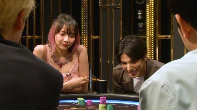 【映像】岡田紗佳、テンション爆上げで周囲“ドン引き”の一部始終