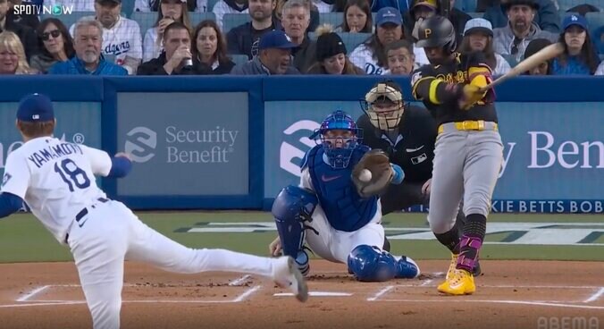 【写真・画像】打者がイライラ？ 山本由伸の魔球に“異変”「これは打てない」 混乱する軌道… 空振りしてしまう“ボールの動き”「見分けられない」　1枚目