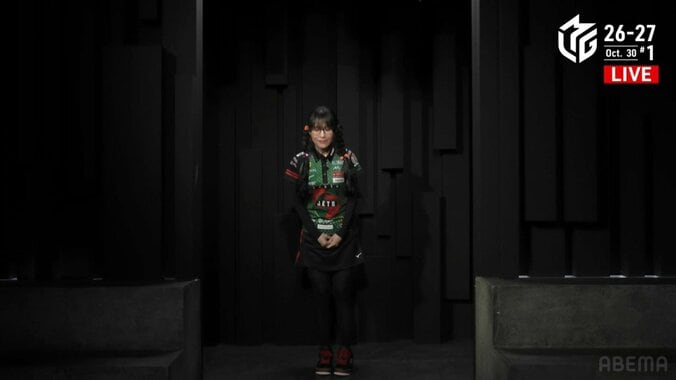 逢川恵夢、ハロウィンっぽくしたかわいい三つ編み（別ショット）