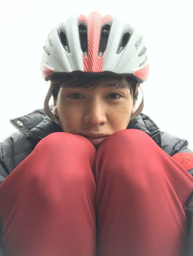 『弱虫ペダル』鳴子の誕生日を記念し坂東龍汰のオフショット映像＆写真を独占解禁！伊藤健太郎からいじられる姿も 2枚目