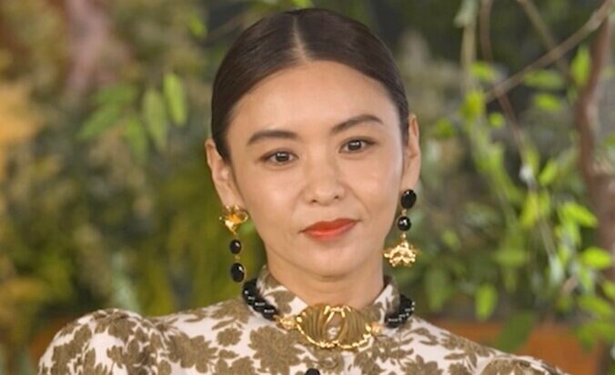 【写真・画像】滝沢眞規子、夫婦円満の秘訣を峯岸みなみに伝授「家族会議は何回もした」「演じるのよ」　1枚目