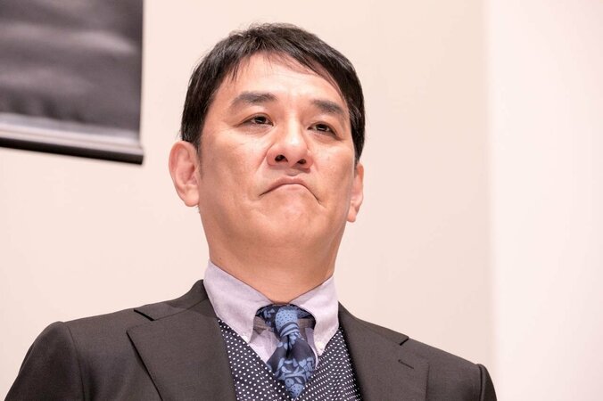 音尾琢真、ドSな監督の要望でパンチパーマをかける「根元から巻くときが一番痛い」 2枚目