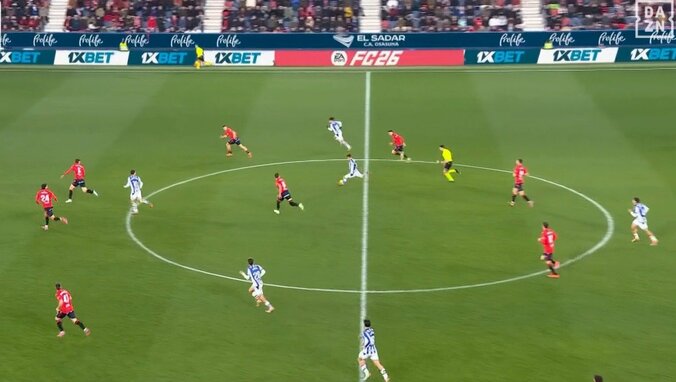 【映像】GK呆然！50m超の超絶ゴラッソ