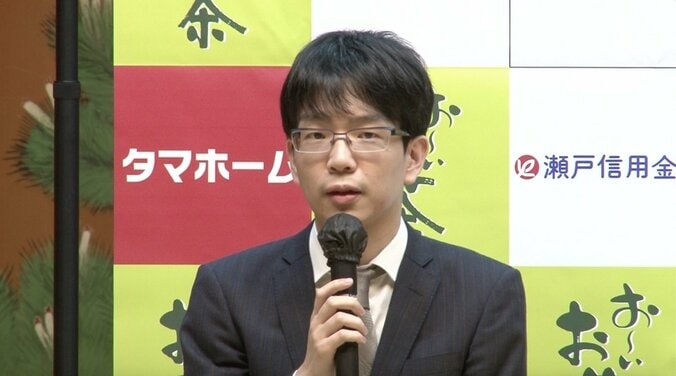 挑戦者・豊島将之竜王、藤井聡太王位に「特別な才能を持った方」「なんとかいい勝負を」／将棋・王位戦七番勝負 1枚目