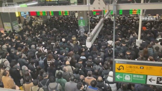 大規模な混乱どう防ぐ…山手線など8時間運転見合わせ　過密ダイヤ・直通で影響拡大か 1枚目