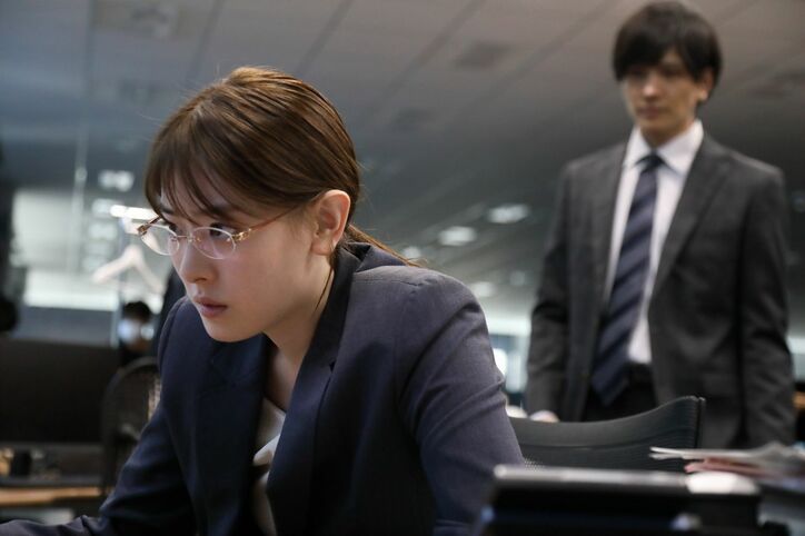 会社の打ち上げをサボり2人きりに…「帰りたくない」ドS上司に“獣化”した後輩女子のリアルすぎる夜